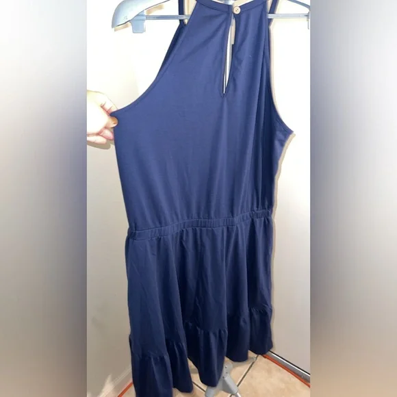 Women’s Ruffle Dress - Picture 5 of 9